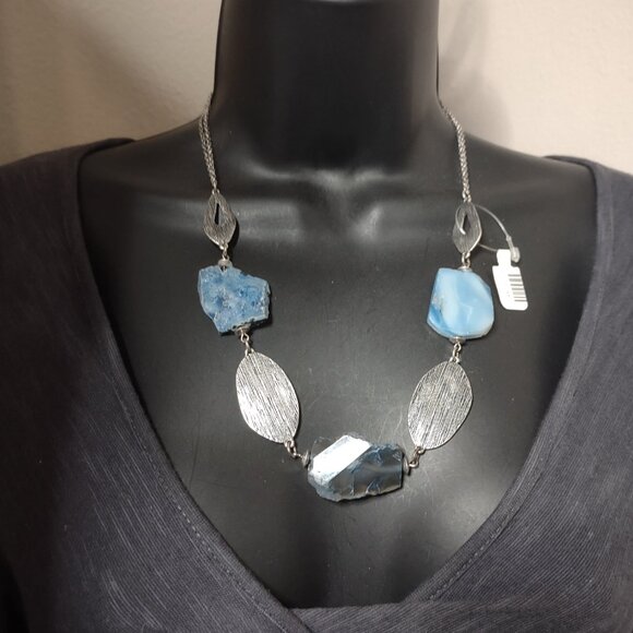 24 Inch Blue Stone Necklace - Picture 2 of 9